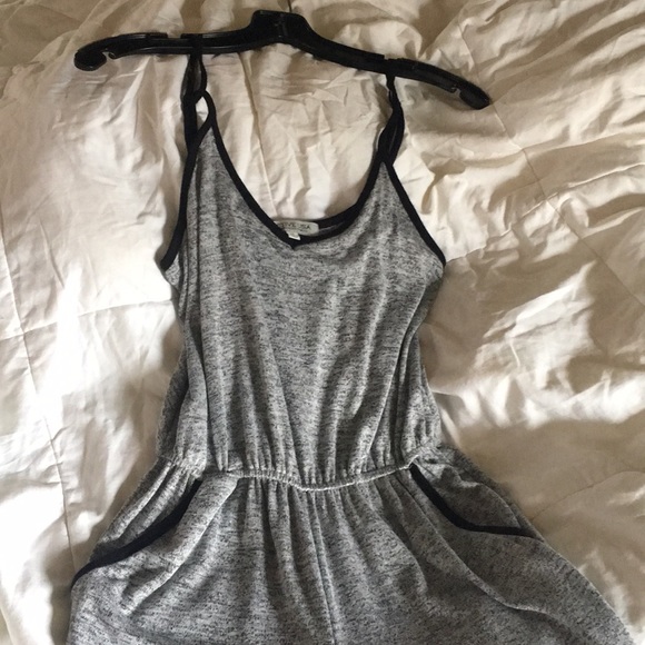 Lightweight  jumpsuit with pockets - Picture 2 of 2